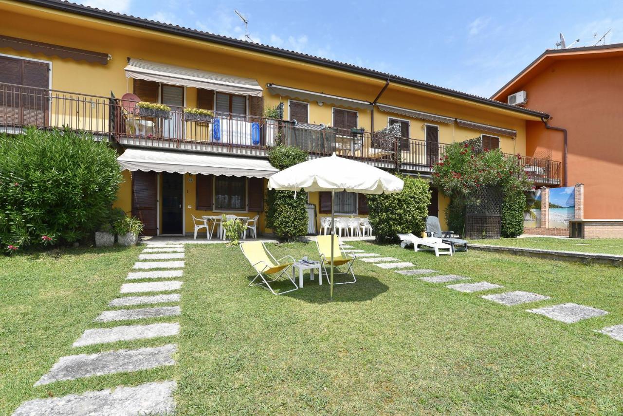 Appartamento Dei Salici Ronchi  ภายนอก รูปภาพ